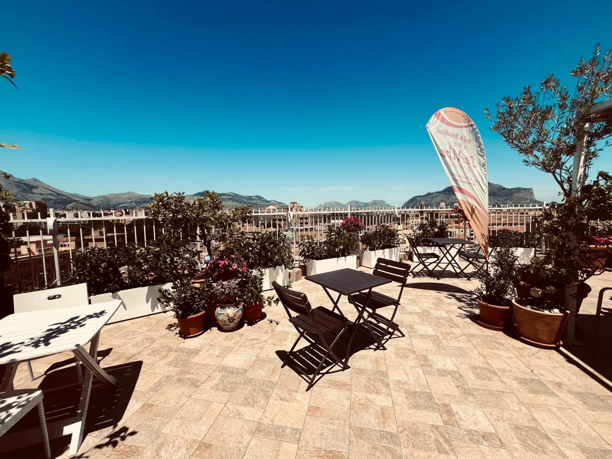 Lealbe Di Sicilia Bed & Breakfast ปาแลร์โม ภายนอก รูปภาพ