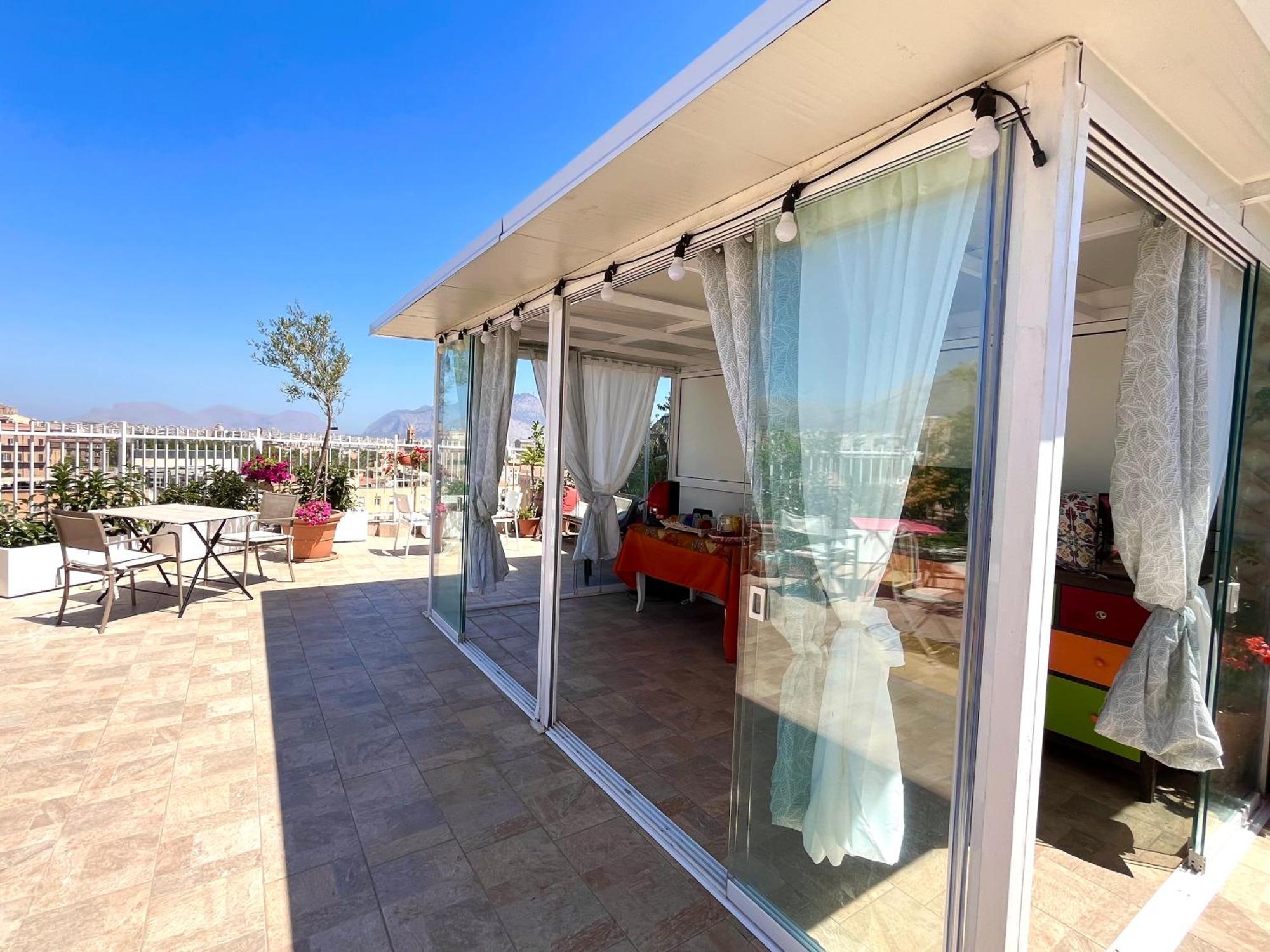 Lealbe Di Sicilia Bed & Breakfast ปาแลร์โม ภายนอก รูปภาพ