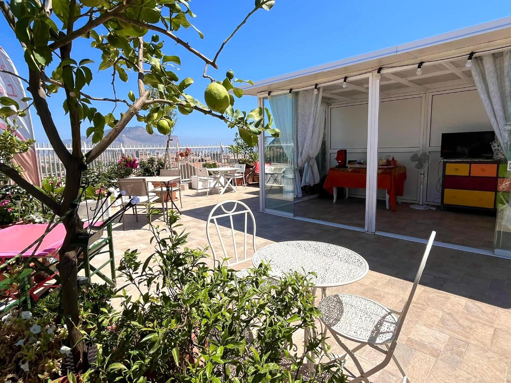 Lealbe Di Sicilia Bed & Breakfast ปาแลร์โม ภายนอก รูปภาพ