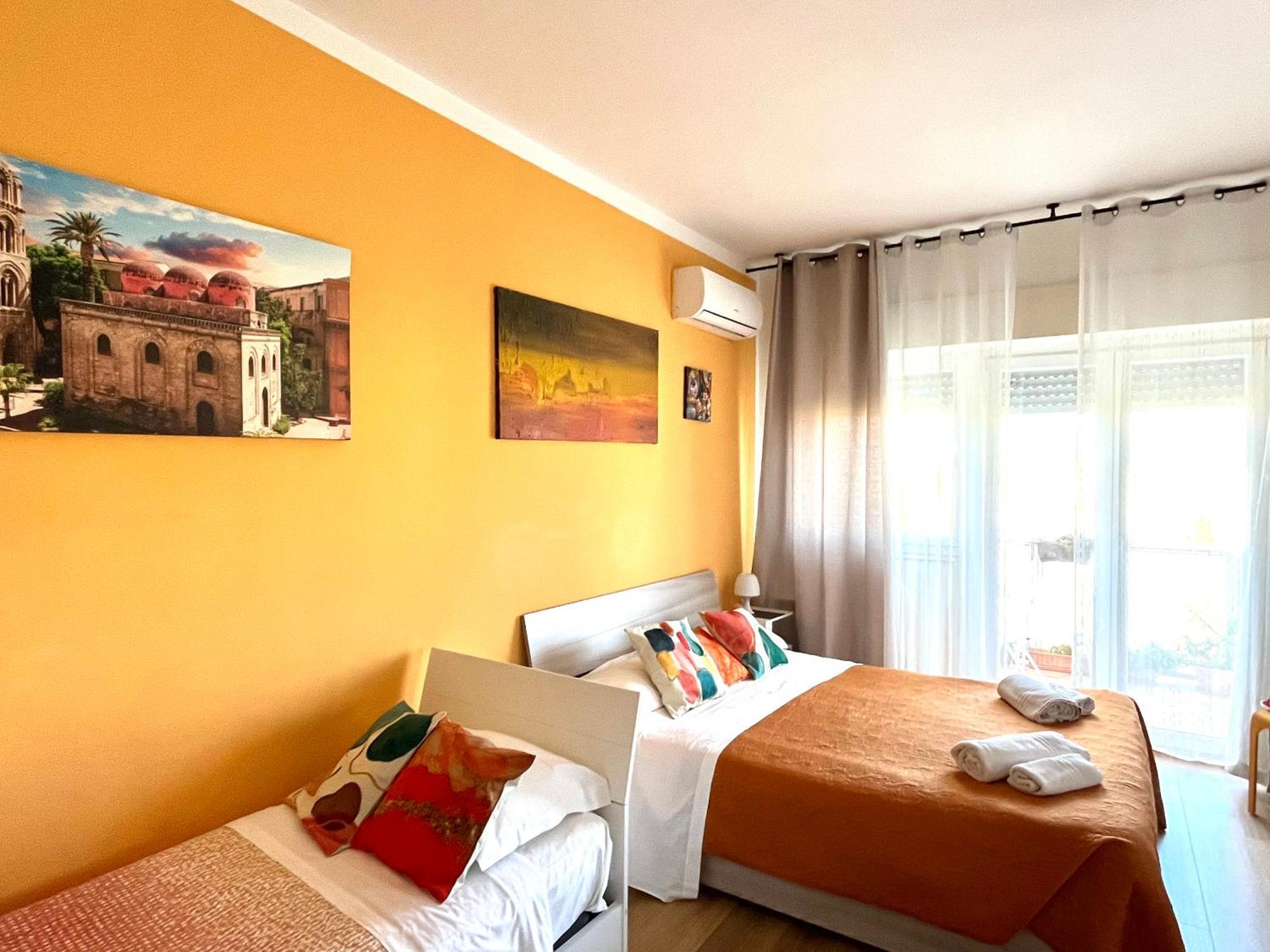 Lealbe Di Sicilia Bed & Breakfast ปาแลร์โม ภายนอก รูปภาพ