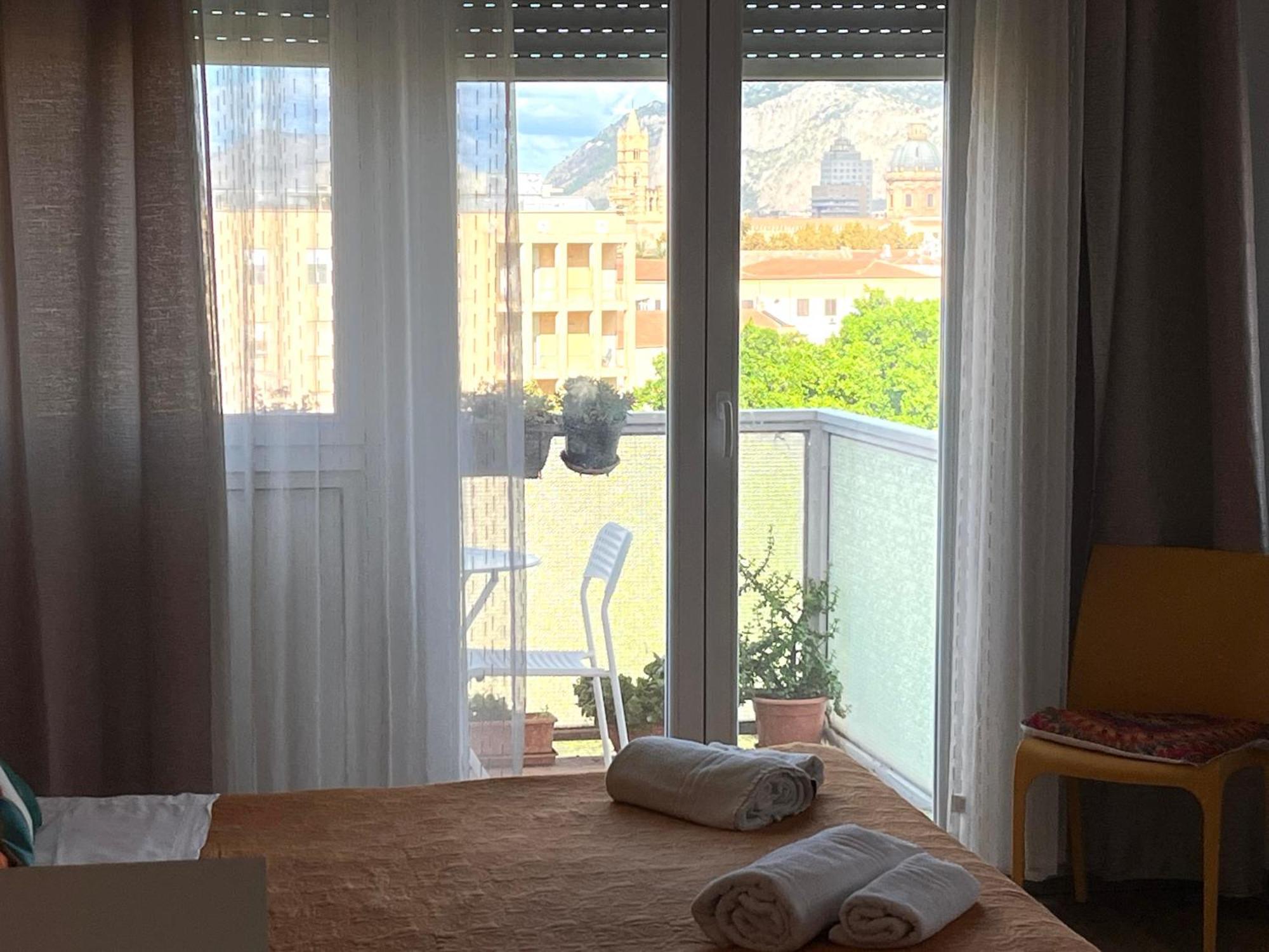 Lealbe Di Sicilia Bed & Breakfast ปาแลร์โม ภายนอก รูปภาพ