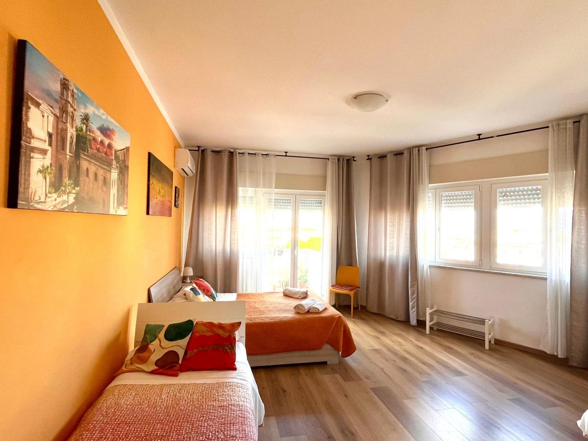 Lealbe Di Sicilia Bed & Breakfast ปาแลร์โม ภายนอก รูปภาพ